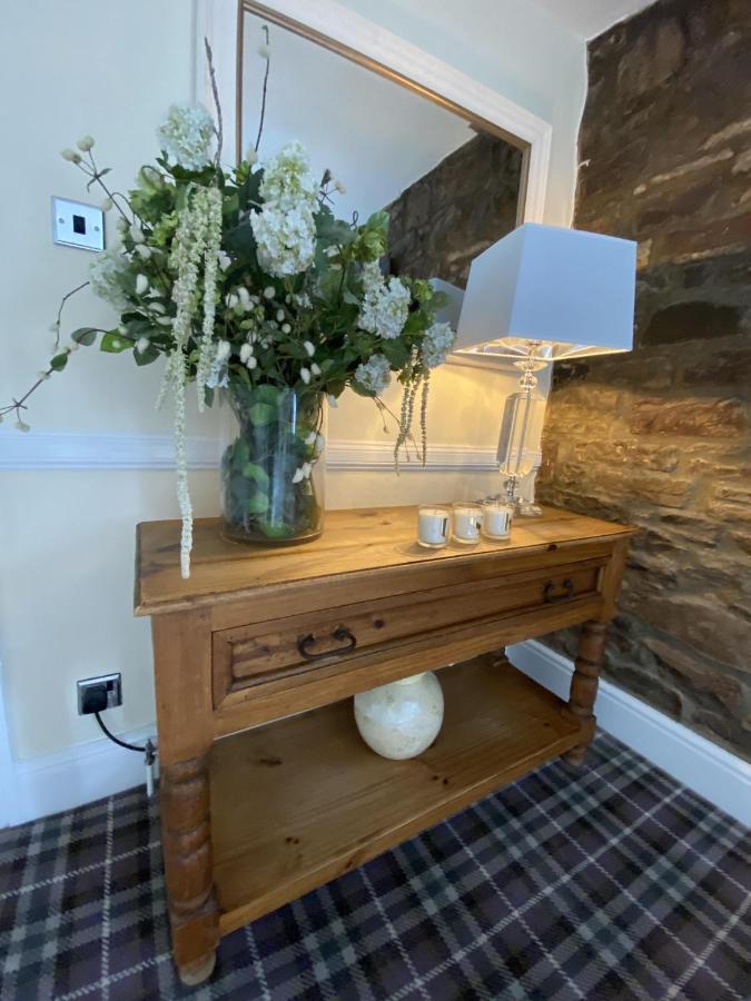 Rooms At The Usk Talybont-on-Usk ภายนอก รูปภาพ